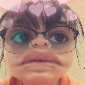 Meet your Posher, Phoebe